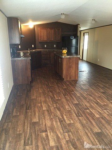 1st image of 1209 Leafwood Dr