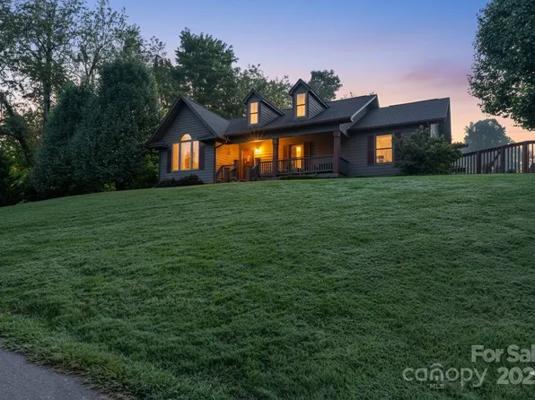 57 Stillwater Springs Rd, Burnsville, NC 28714
