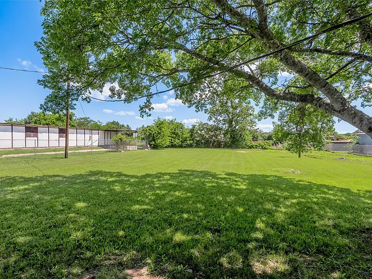 2303 State Highway 19 #C — Photo 29