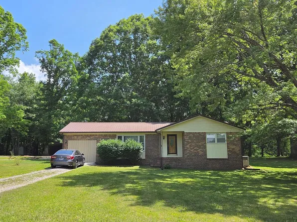 408 Shady Oaks Dr, Spencer, TN 38585