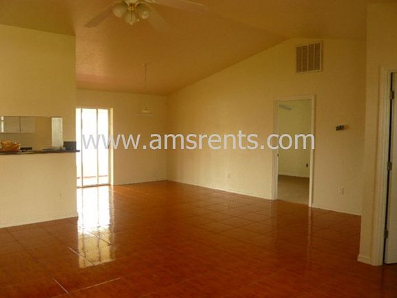 2nd image of 635 Fisher Ct