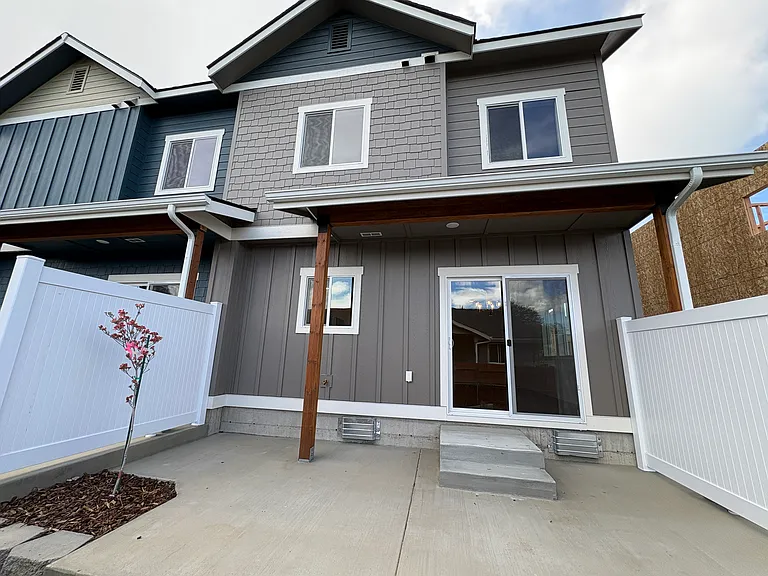 1075 Red Apple Rd #B6 — Photo 24