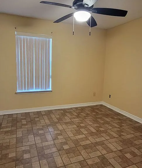 2301 W Mallory St — Photo 15