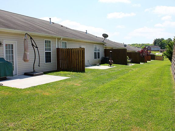 5th image of 1139 Webster Groves Ln