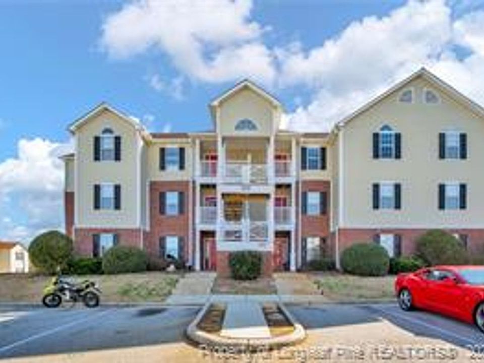 1st image of 382 Bubble Creek Ct Unit 10