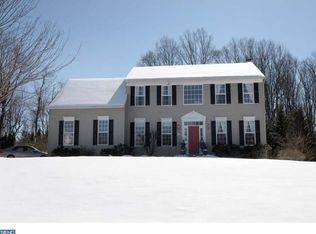 6 Woodsview Dr, Garnet Valley, PA 19060