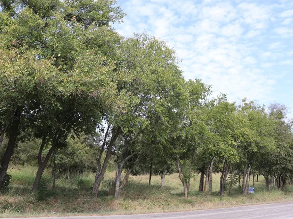 3012 S Nolan River Rd, Cleburne, TX 76033