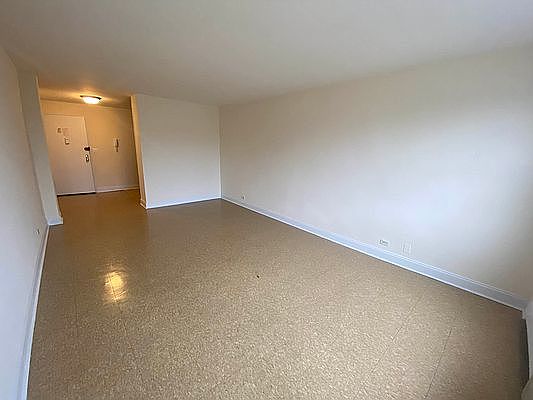 3rd image of 17270 Highland Ave APT 7P