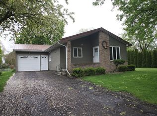 206 S Jackson St, Flanagan, IL