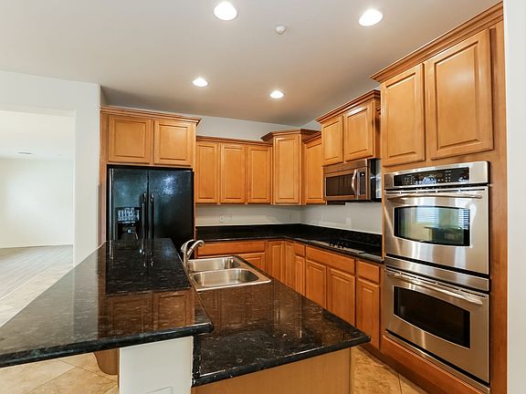 4th image of 9052 W Quail Track Dr
