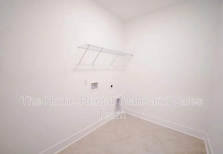 128 Kingswood Cir — Photo 11