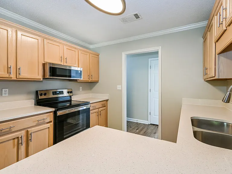 8084 Conridge Dr — Photo 10