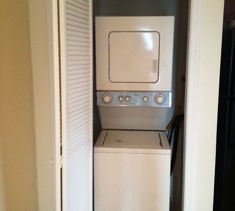 5th image of 650 Communipaw Ave APT 201