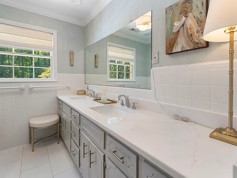 4470 Chatworth Ct NE — Photo 35