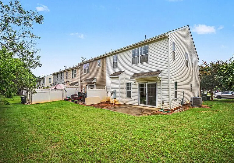 10405 Bunclody Dr — Photo 18