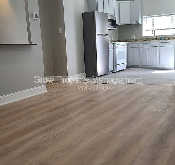 3141 Agate St — Photo 4