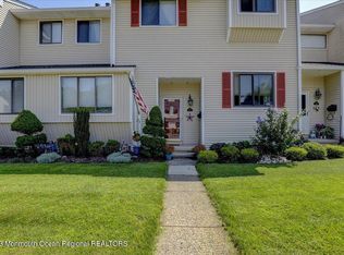 367 Middlewood Rd, Middletown, NJ 07748