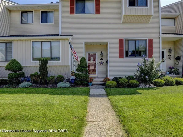 367 Middlewood Road, Middletown, NJ 07748