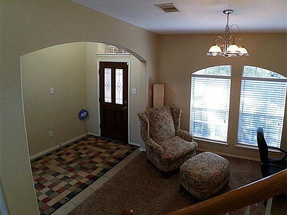 2nd image of 6403 Hillock Ln