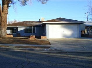 611 E Oldfield St, Lancaster, CA 93535