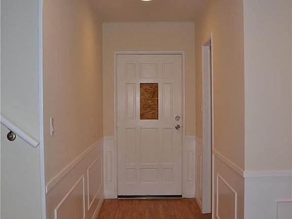 5th image of 20409 Wyandotte St