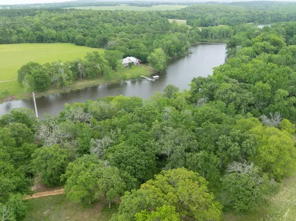 16602 N State Highway 19, Palestine, TX 75803