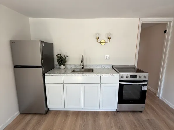 47 Jericho Rd #1, Richmond, VT 05477