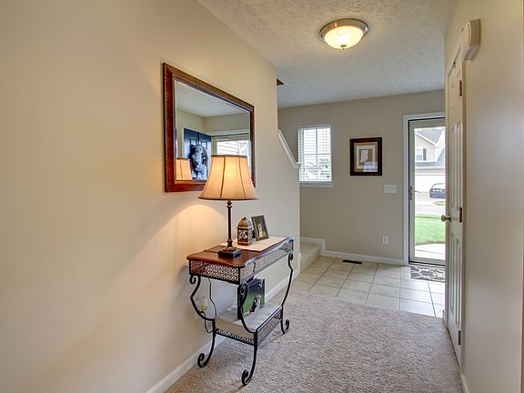 Foyer 14x6