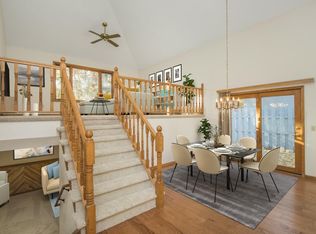 2080 Heron Ave N, Oakdale, MN 55128
