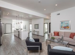 598 63rd St #4, Oakland, CA 94609