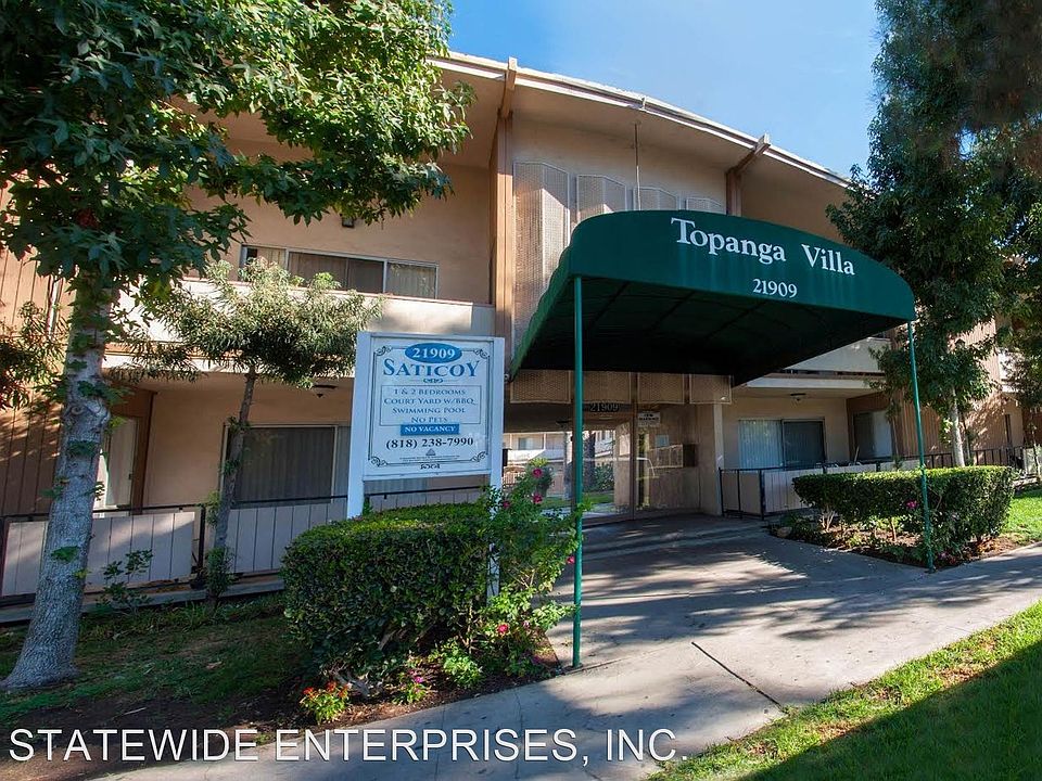 1st image of 21909 Saticoy St #12