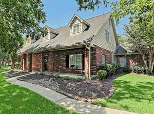 1005 Thomas Dr, Friendswood, TX 77546