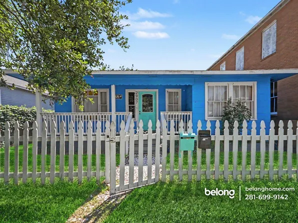 2907 Avenue M 1/2, Galveston, TX 77550