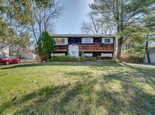 19 Manchester Dr, Spring Valley, NY 10977