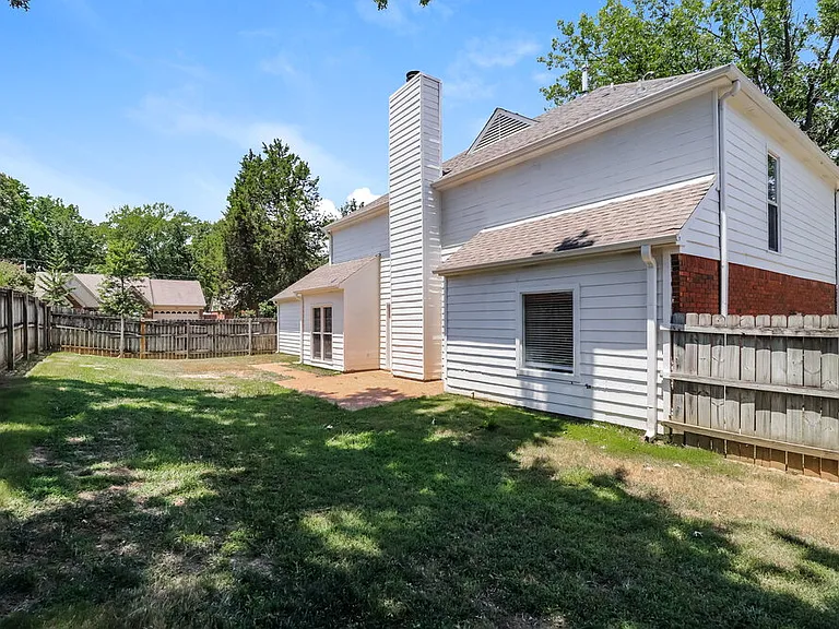 8631 Debbie Kay Ln — Photo 17