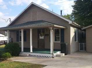 103 W Washington St, Loogootee, IN