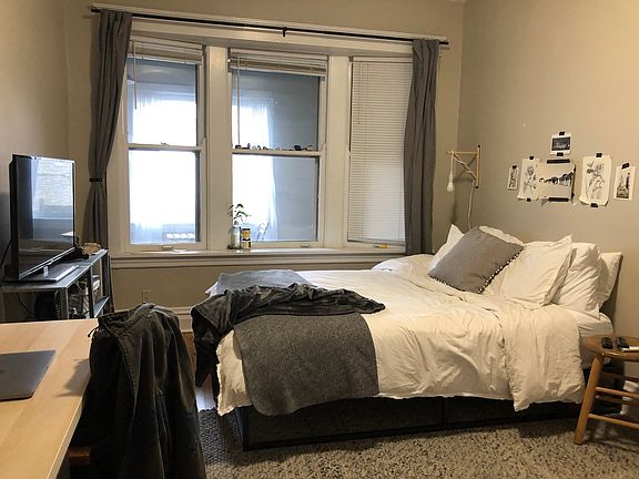 5th image of 6346 N Wayne Ave #1