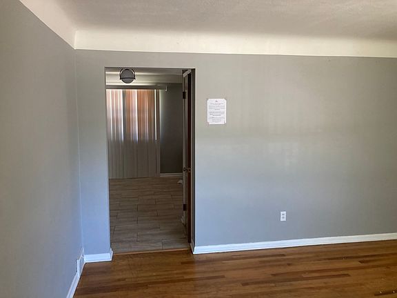 4th image of 16004 Northwood Ave