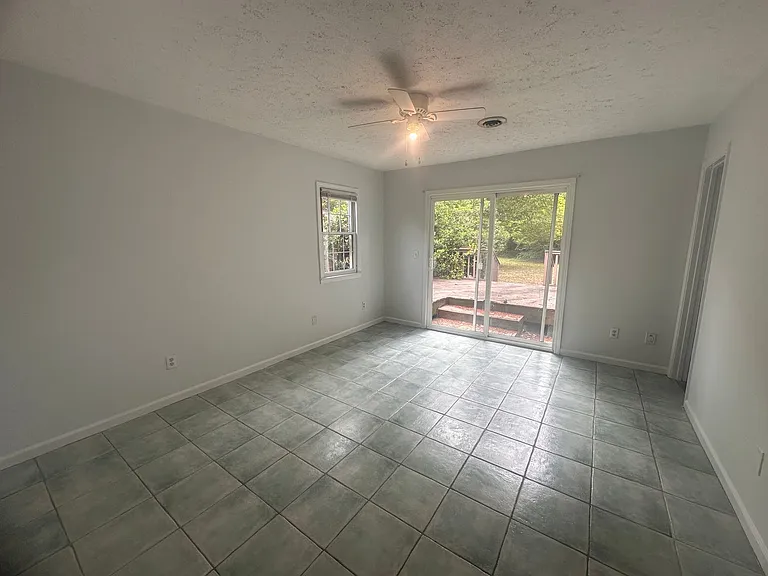 6519 Spicewood St — Photo 6