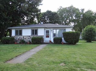 1101 Oxford Ct, Neenah, WI 54956