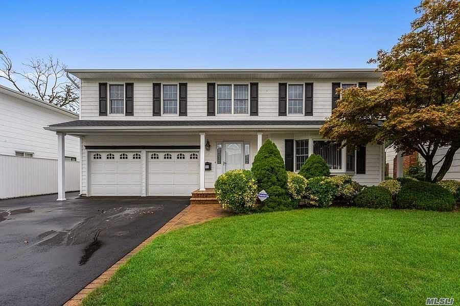 1st image of 178 Berry Hill Ct