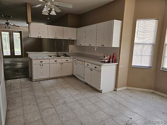 4th image of 3314 S Highgate Point