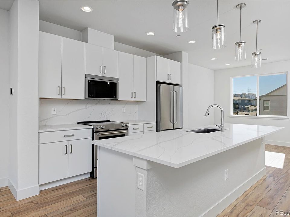 1st image of 3139 W Bates Avenue