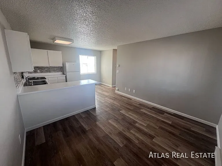 6895 Space Village Avenue — Photo 37