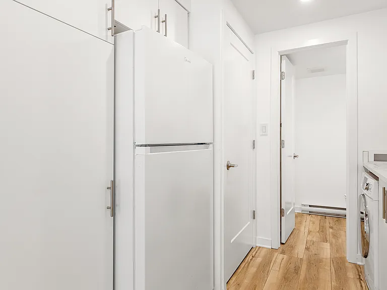 11 Merton St #6 — Photo 7