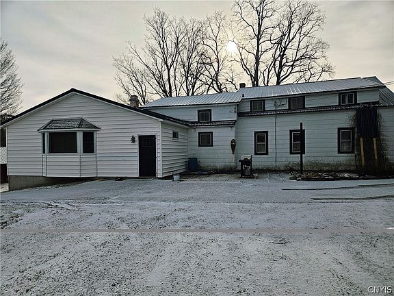 3rd image of 7779 S Hamilton Rd