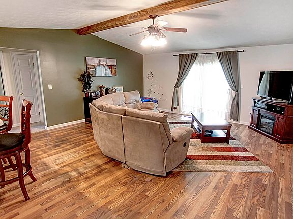 5th image of 8970 Hickorygate Ln