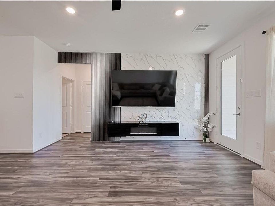 1st image of 21611 Shadowbrook Birch Dr