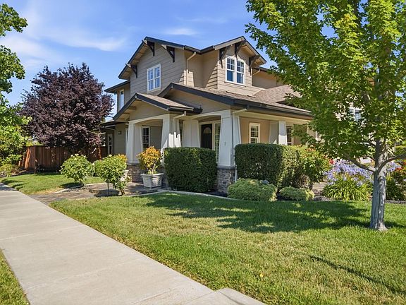 3rd image of 2198 Cabernet Way