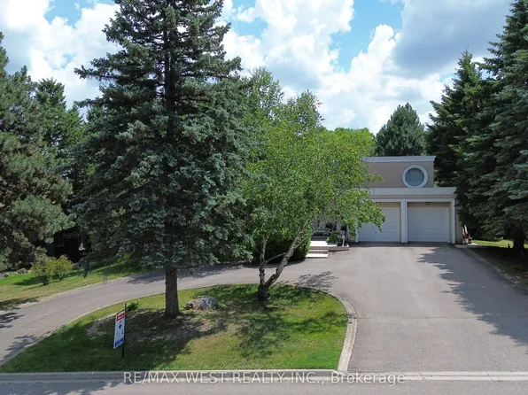 179 Ellis Ave, King, ON L0G 1N0
